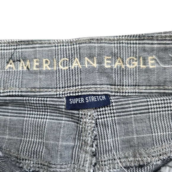 American Eagle Hi Rise Mini Skirt,  Gray Plaid, Size 0 - Picture 3 of 8